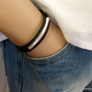 Bracelet cordon cuir 3 rangs demi lune zamak